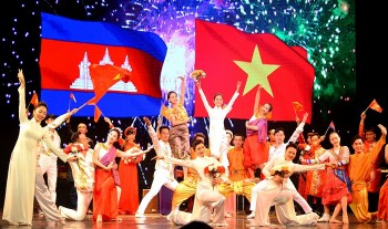 Giao lưu văn hóa bắc cầu hữu nghị Việt Nam – Campuchia Giao lưu văn hóa bắc cầu hữu nghị Việt Nam – Campuchia