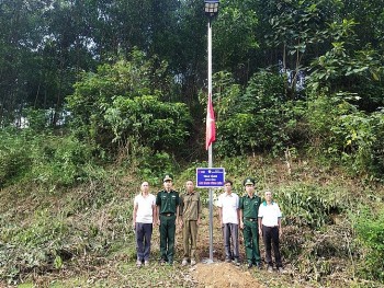 Quảng Bình: Bàn giao ba công trình “Ánh sáng vùng biên” cho nhân dân biên giới