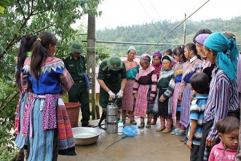 lao cai tap huan kien thuc y hoc cho can bo quan y khu vuc bien gioi