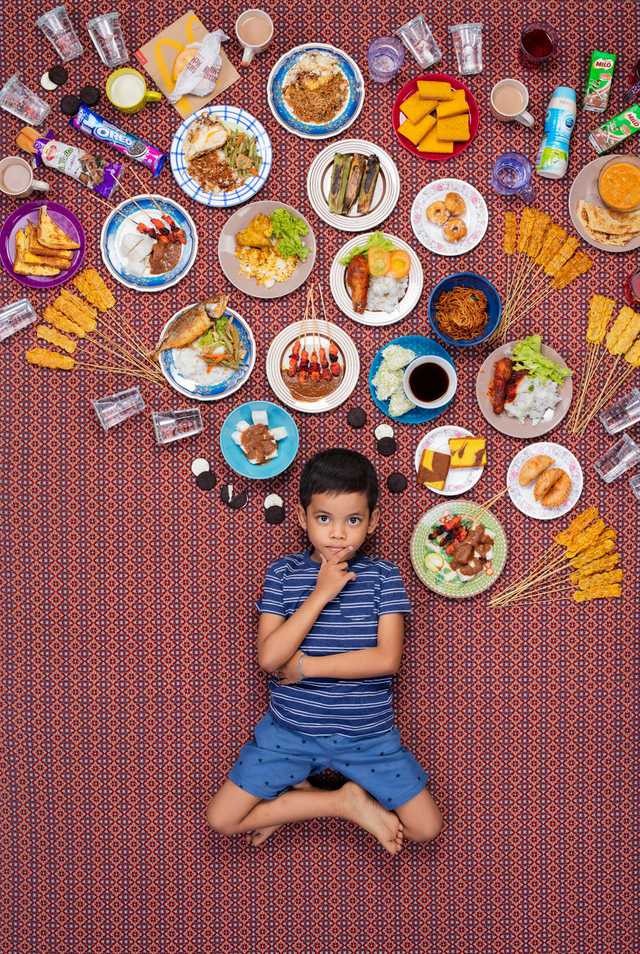 Bộ ảnh “Trẻ em khắp thế giới ăn gì trong vòng 1 tuần?” ghi lại vô vàn điều thú vị