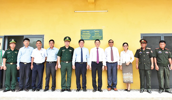 Thừa Thiên Huế bàn giao Hệ thống cấp nước sinh hoạt 2,1 tỷ đồng cho tỉnh Sê Kông (Lào)