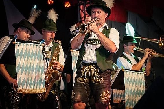 Lễ hội Oktoberfest Vietnam: Hiểu văn hóa Đức qua ẩm thực và âm nhạc | Ẩm thực | Vietnam+ (VietnamPlus)