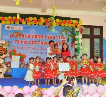 Zhi-Shan Foundation tặng kinh phí bán trú cho hơn 2.000 trẻ mầm non huyện Đakrông (Quảng Trị)
