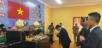 Khánh thành Nhà thờ và lưu giữ hài cốt liệt sĩ quân tình nguyện Việt Nam tại Campuchia Khánh thành Nhà thờ và lưu giữ hài cốt liệt sĩ quân tình nguyện Việt Nam tại Campuchia