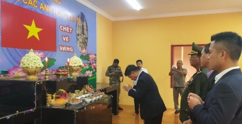 Tri ân anh hùng liệt sĩ Việt Nam hy sinh trên đất bạn Campuchia