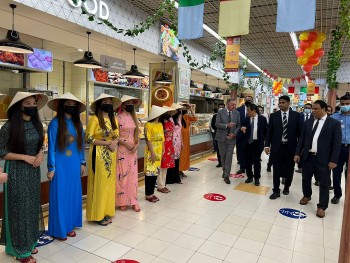 Lễ hội quảng bá nông sản và thực phẩm Việt Nam tại UAE Lễ hội quảng bá nông sản và thực phẩm Việt Nam tại UAE