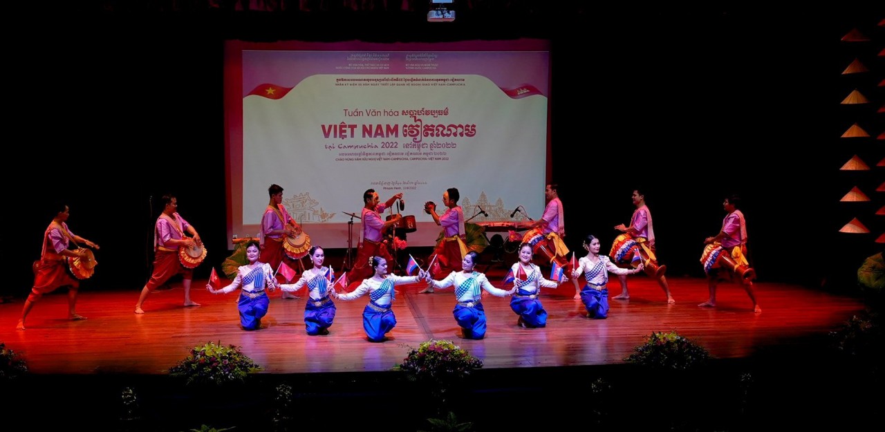 Giao lưu văn hóa bắc cầu hữu nghị Việt Nam – Campuchia