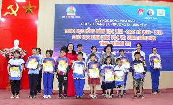 Học sinh nghèo vượt khó của tỉnh Quảng Trị được nhận 90 suất học bổng