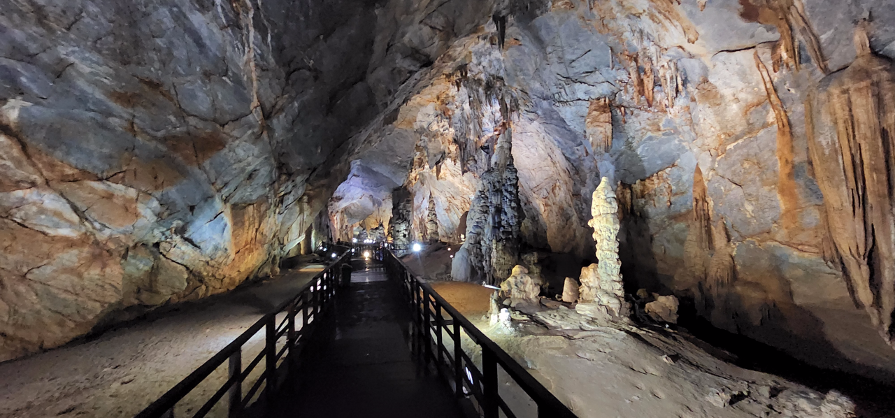 IUCN thúc đẩy hợp tác phát triển du lịch hang động giữa Việt Nam và Lào