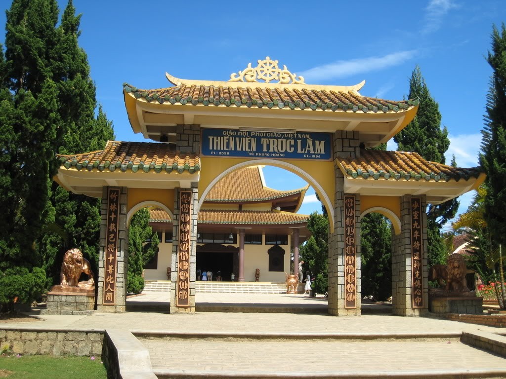 Chiêm ngưỡng Thiền viện Trúc Lâm, Đà Lạt