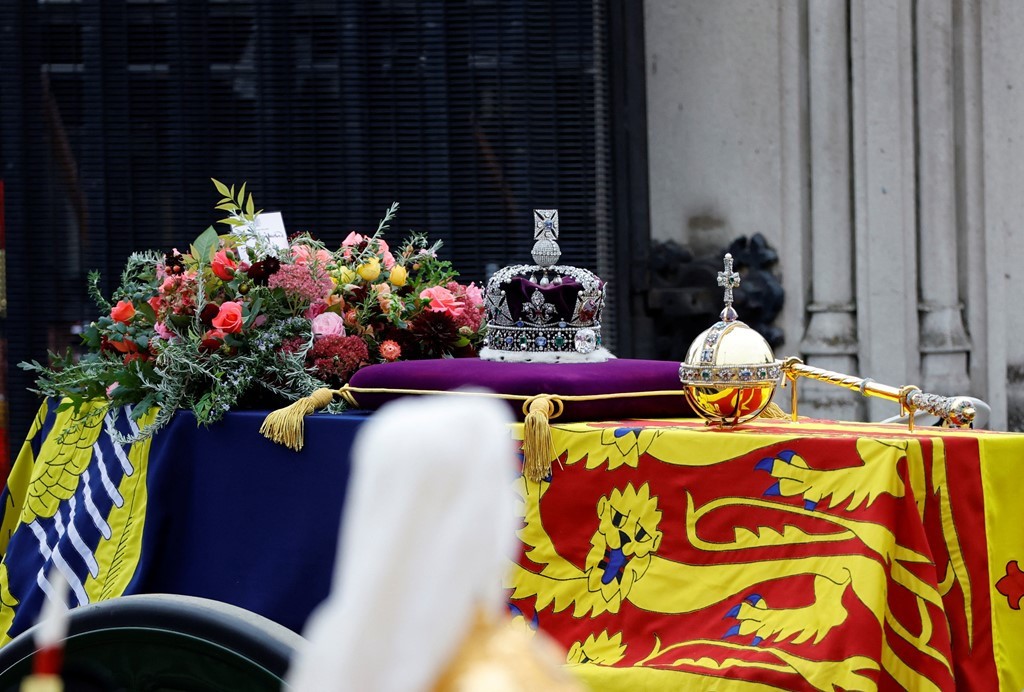 Hành trình cuối cùng của cố Nữ hoàng Anh Elizabeth II từ Balmoral đến London