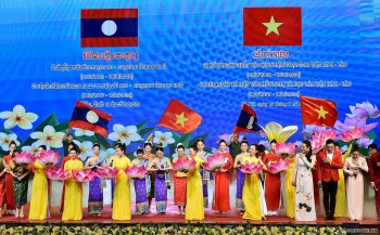 Báo Lào khẳng định mối quan hệ đặc biệt Lào-Việt Nam là di sản vô giá