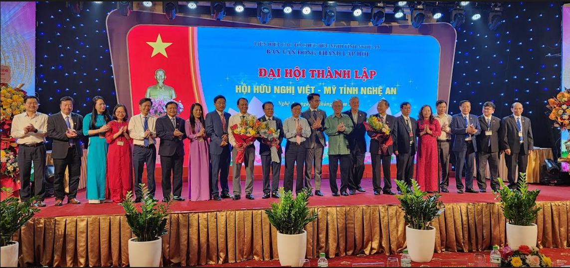 Tổ chức Đại hội ra mắt Hội Hữu nghị Việt - Mỹ tỉnh Nghệ An Tổ chức Đại hội ra mắt Hội Hữu nghị Việt - Mỹ tỉnh Nghệ An