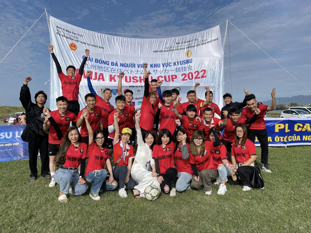 16 đội tham gia giải bóng đá của cộng đồng người Việt khu vực Kyushu - Nhật Bản