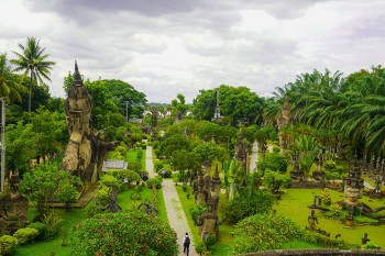 Công viên Phật giáo với hơn 200 bức tượng “độc nhất vô nhị” bên dòng Mê Kông