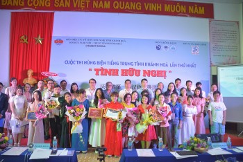 Sôi nổi cuộc thi hùng biện tiếng Trung lần thứ I tại Khánh Hòa