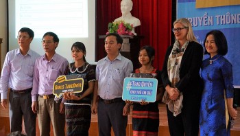 nhieu hoat dong chao mung ngay quoc te tre em gai