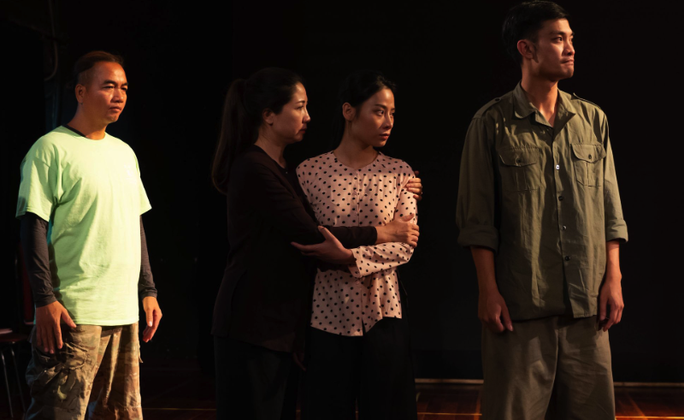 Việt Nam - Hàn Quốc phối hợp dàn dựng, biểu diễn vở kịch "Bến không chồng"