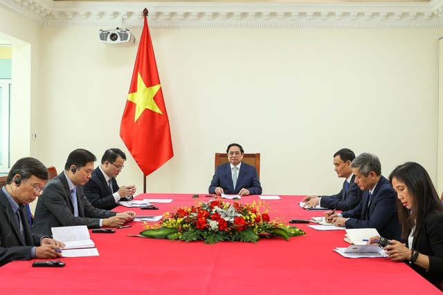 Thủ tướng Chính phủ Phạm Minh Chính điện đàm với Thủ tướng Australia Anthony Albanese (Ảnh: VGP/Nhật Bắc).