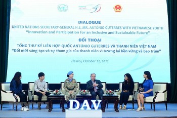 Tổng Thư ký Liên hợp quốc Antonio Guterres đối thoại với thanh niên, sinh viên Việt Nam