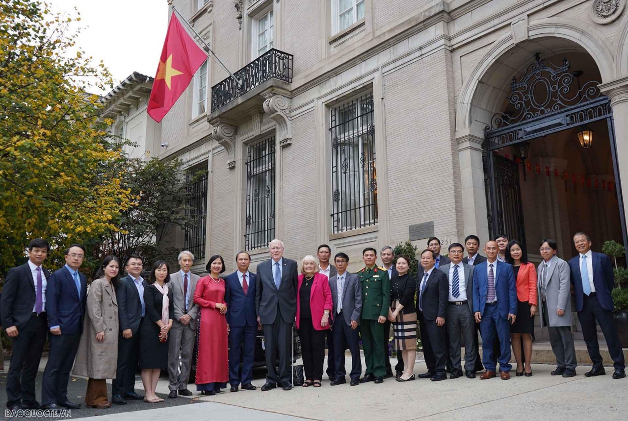 Thượng nghị sỹ Mỹ mong muốn tăng cường giao lưu thế hệ trẻ Việt-Mỹ | Xã hội | Vietnam+ (VietnamPlus)