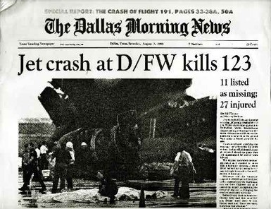 Báo chí đưa tin vụ tai nạn máy bay năm 1985 (Ảnh: Dallas Morning News)