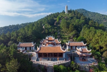 Chùa Hương Tích - Ngôi chùa giữa núi rừng Hà Tĩnh