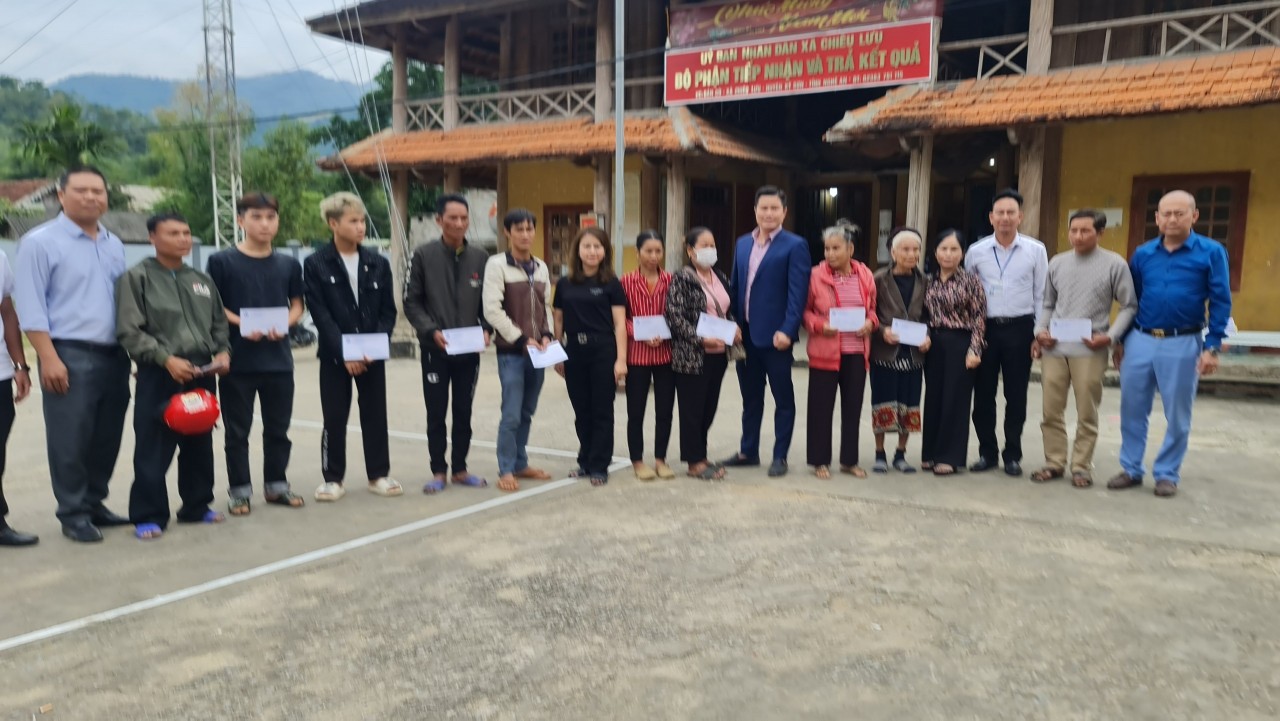 Gần 100 triệu đồng ủng hộ đồng bào các huyện miền núi Tây Nghệ An