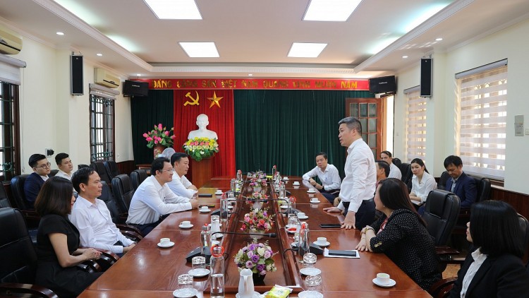 Đoàn công tác của Liên hiệp các tổ chức hữu nghị Việt Nam đã có buổi làm việc với Huyện ủy Phú Lương. 
