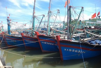 Quảng Bình tiếp tục hỗ trợ hơn 22,2 tỷ đồng cho chủ tàu cá tham gia khai thác vùng biển xa Quảng Bình tiếp tục hỗ trợ hơn 22,2 tỷ đồng cho chủ tàu cá tham gia khai thác vùng biển xa