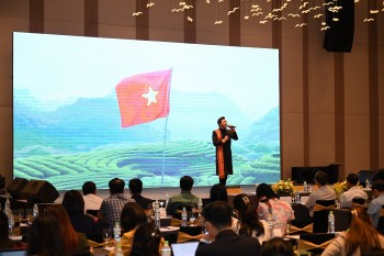 71 người đẹp trên thế giới khám phá di sản, văn hóa, danh lam thắng cảnh Việt Nam 71 người đẹp trên thế giới khám phá di sản, văn hóa, danh lam thắng cảnh Việt Nam