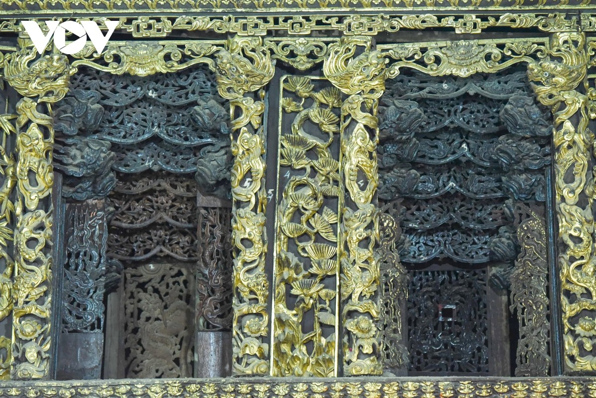 Độc đáo bức cửa võng đình Thổ Hà - báu vật bên bờ sông Cầu, Bắc Giang