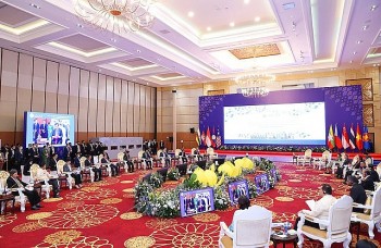 Vì một ASEAN tự cường, mạnh mẽ, phát triển bền vững, bao trùm