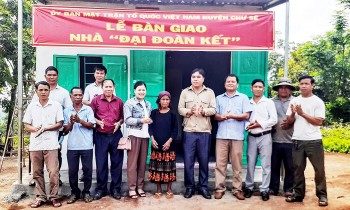 Gia Lai đặt mục tiêu hỗ trợ nhà ở cho gần 650 hộ nghèo, cận nghèo tại huyện Kông Chro Gia Lai đặt mục tiêu hỗ trợ nhà ở cho gần 650 hộ nghèo, cận nghèo tại huyện Kông Chro