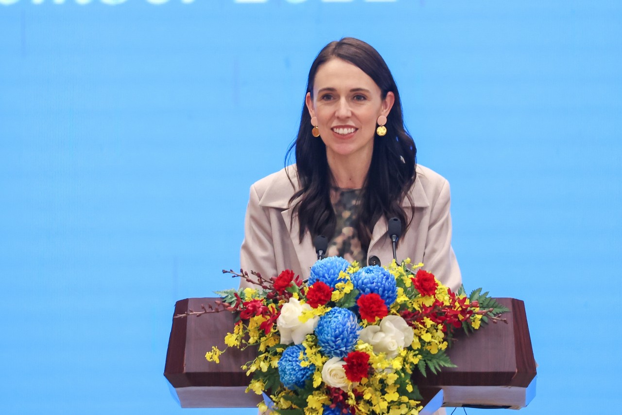 Hai Thủ tướng Việt Nam và New Zealand gặp gỡ báo chí