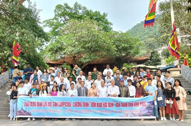 Vĩnh Phúc: Nâng cao hiệu quả công tác đối ngoại nhân dân phong phú về nội dung, đa dạng về hình thức Vĩnh Phúc: Nâng cao hiệu quả công tác đối ngoại nhân dân phong phú về nội dung, đa dạng về hình thức