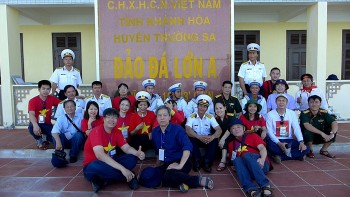 Tôi viết để cộng đồng người Việt ở nước ngoài hiểu thêm về biển đảo quê hương
