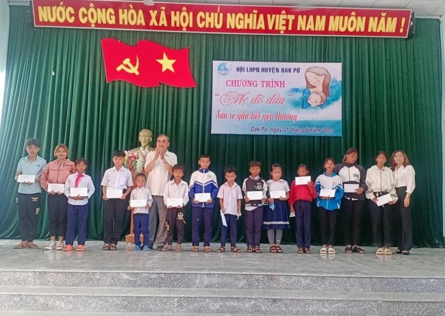 Gia Lai nhận đỡ đầu, chăm sóc 281 trẻ mồ côi qua chương trình “Mẹ đỡ đầu”