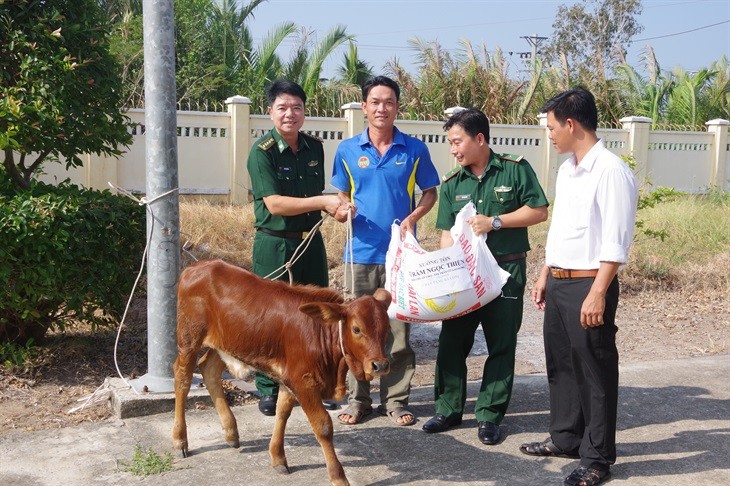 Củng cố hệ thống chính trị cơ sở khu vực biên giới biển