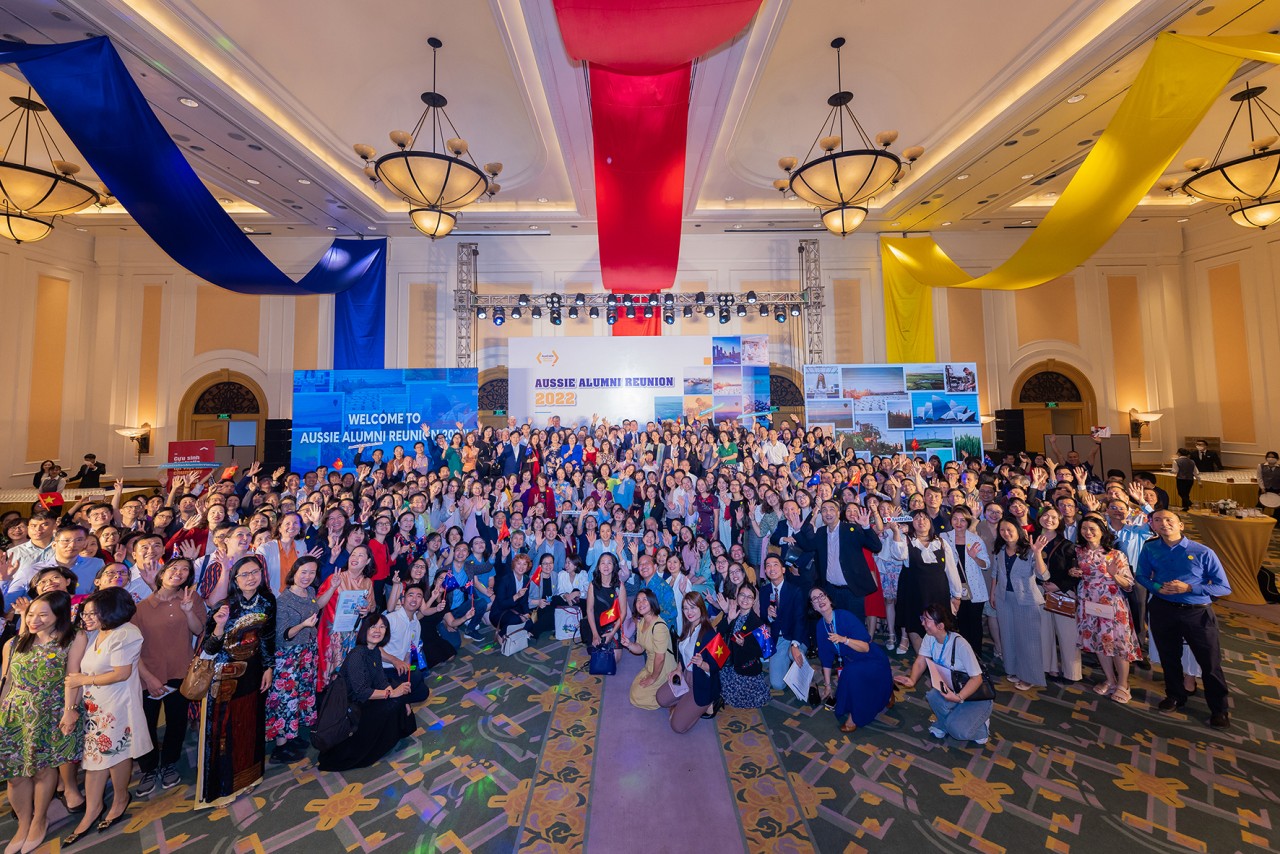 Sự kiện Hội ngộ Cựu sinh 2022 quy tụ hàng trăm thành viên của mạng lưới cựu sinh Australia rộng lớn tại Việt Nam.