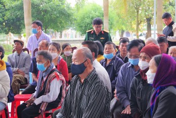 Phẫu thuật đục thủy tinh thể miễn phí cho đồng bào biên giới hai tỉnh Gia Lai và Kon Tum
