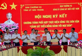 Cảnh sát biển Việt Nam ký kết đồng hành cùng ngư dân tỉnh Sóc Trăng