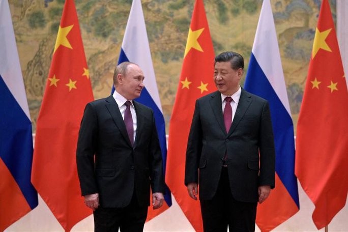 Tổng thống Nga Vladimir Putin và Chủ tịch Trung Quốc Tập Cận Bình (Ảnh: Reuters).