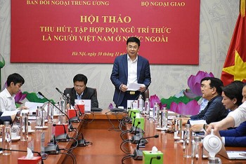 Đa dạng các chính sách thu hút, tập hợp đội ngũ trí thức là người Việt Nam ở nước ngoài Đa dạng các chính sách thu hút, tập hợp đội ngũ trí thức là người Việt Nam ở nước ngoài