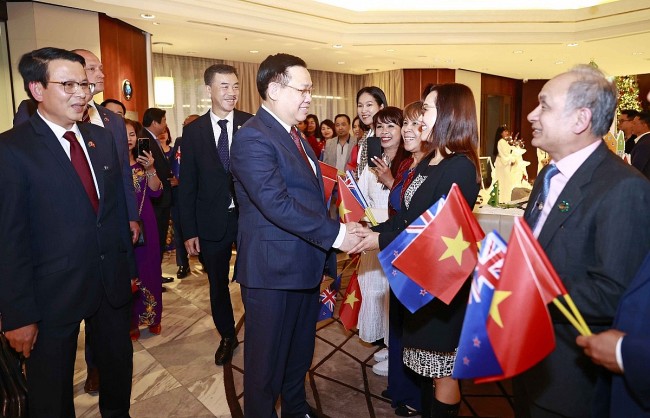 Chủ tịch Quốc hội Vương Đình Huệ bắt đầu thăm chính thức New Zealand