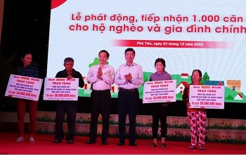 Cam kết ủng hộ 1.500 căn nhà cho hộ nghèo qua chương trình xóa nhà tạm do tỉnh Phú Yên phát động
