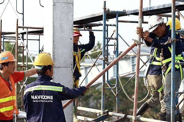 Bảo hiểm TNLĐ, BNN hỗ trợ suốt đời cho công nhân bị tai nạn lao động