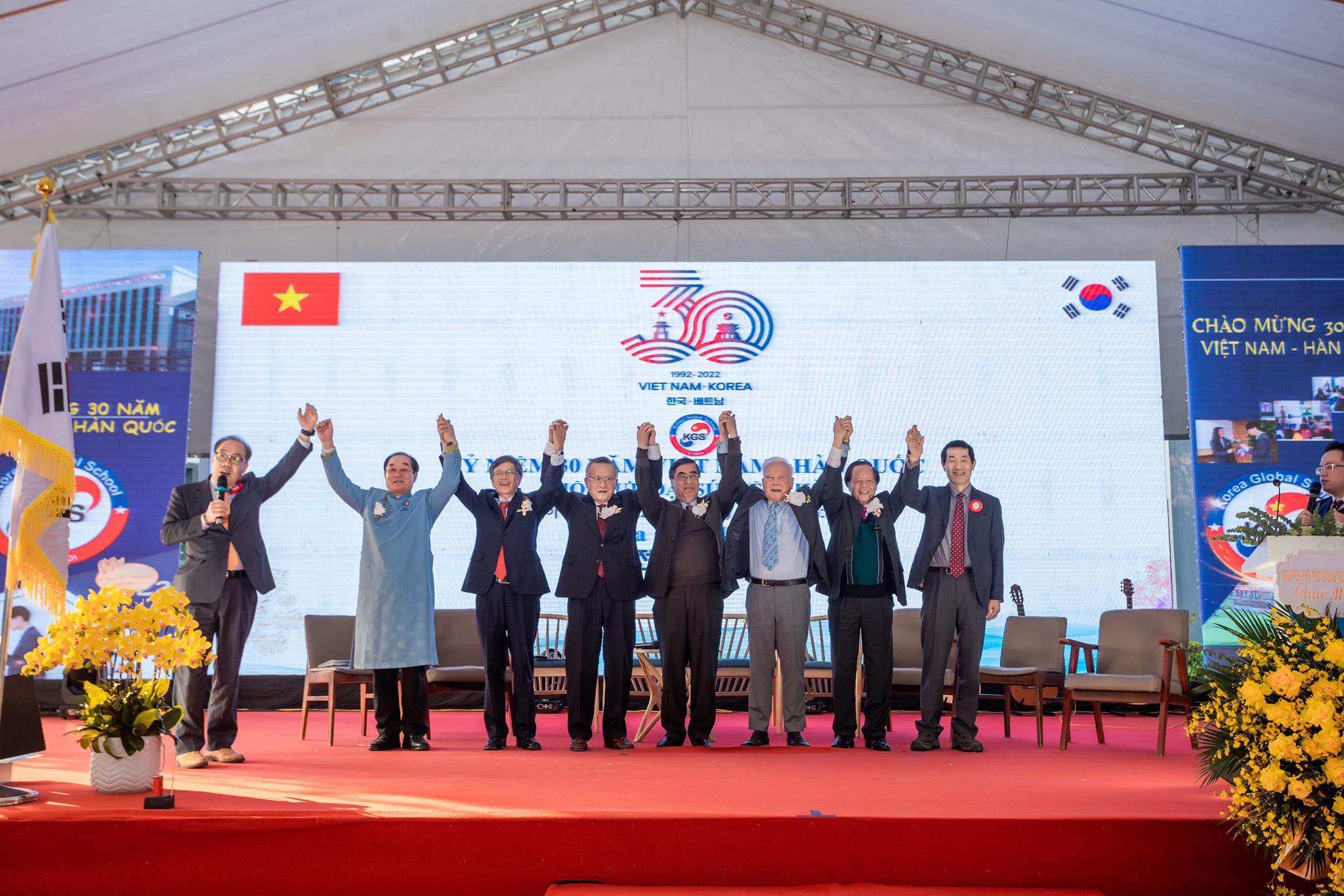 30 năm quan hệ Việt Nam - Hàn Quốc qua con mắt của các cựu đại sứ