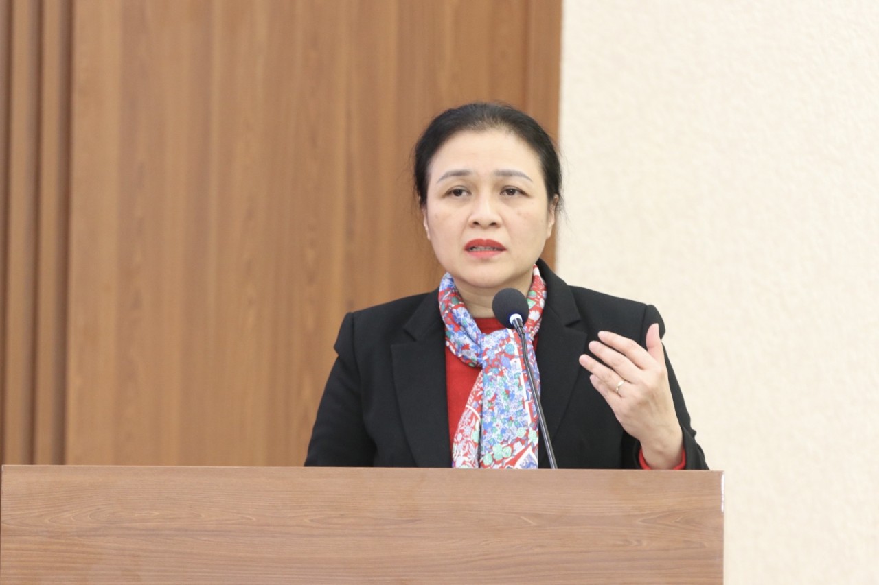 Chủ tịch VUFO Nguyễn Phương Nga phát biểu tại Hội nghị (Ảnh: Thu Hà).
