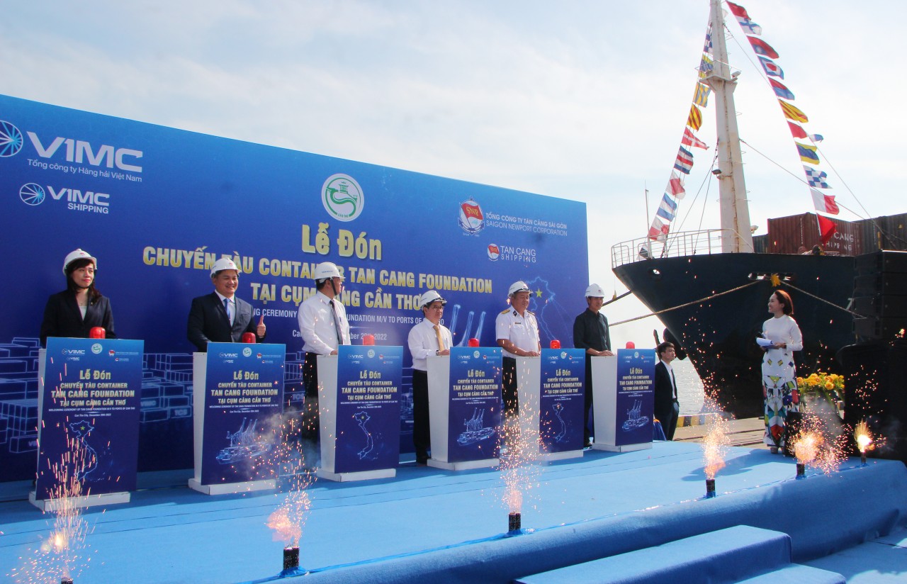Tái khởi động tuyến tàu Container nội địa vào cụm cảng Cần Thơ